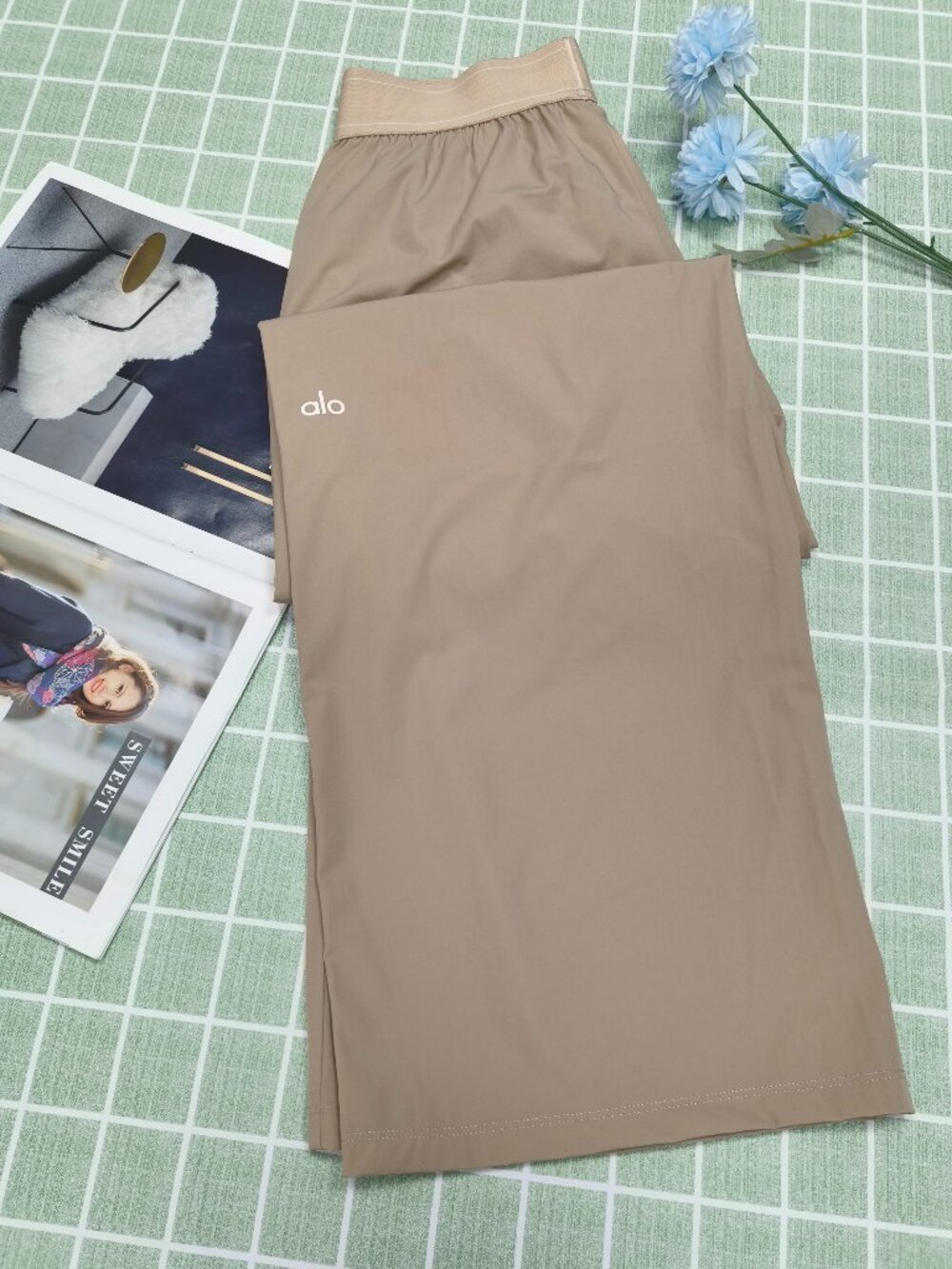 NWT Alo Yoga Gravel Loose Fit Casual Wide Leg Regular Pants Daily Trousers💗💐 - Picture 4 of 8